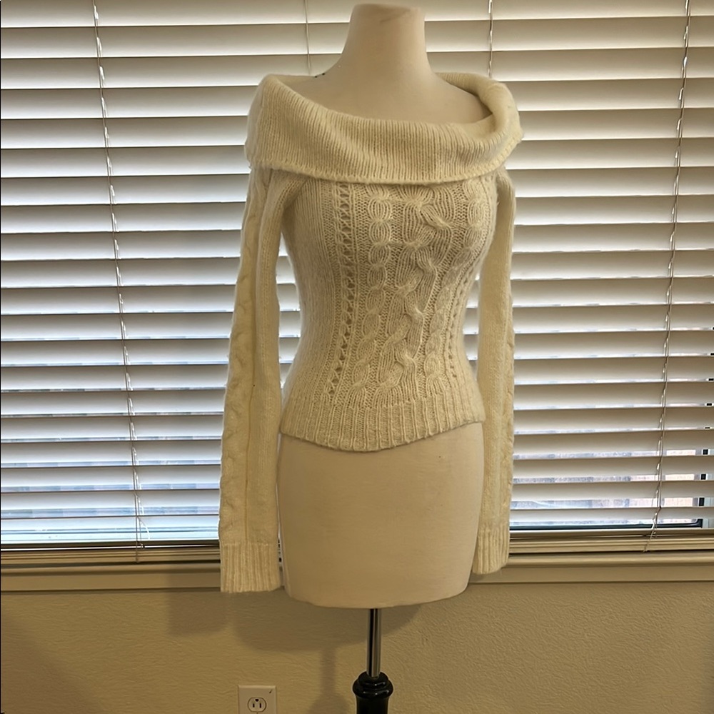 Hollister Off-Shoulder Cable Knit Sweater - Cream